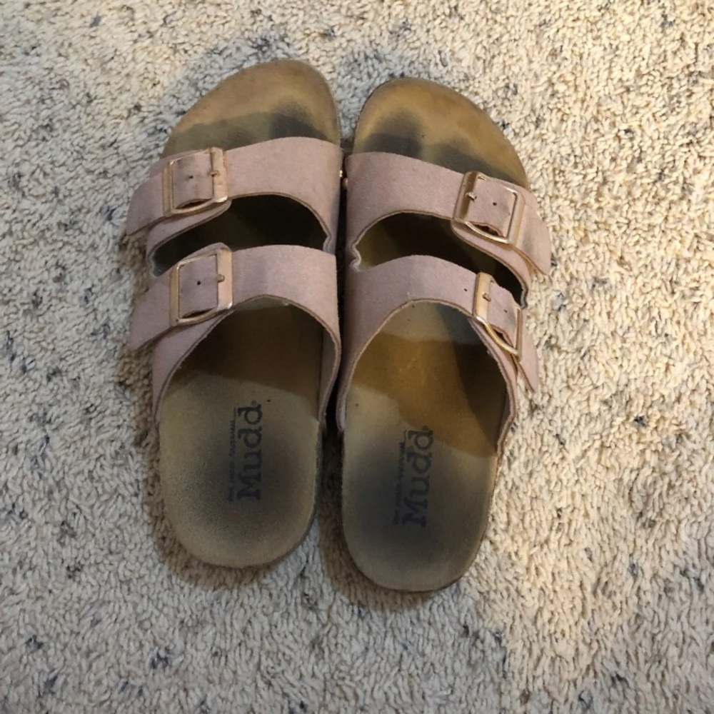 Pink mudd Birkenstock’s. Size small.